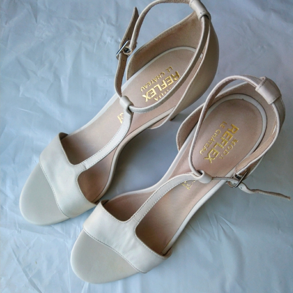 Ladies Heel Sandals with strap